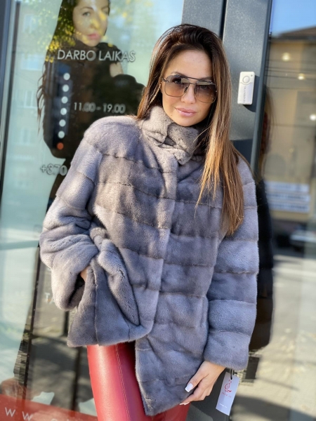 Iriso audinės kailiniai Kaina 0€