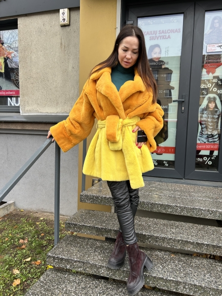 Kitptos audinės kailiniai L XL Kaina 0€