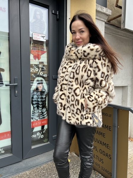 Kirptos audinės chaki sp. Kaina 0€